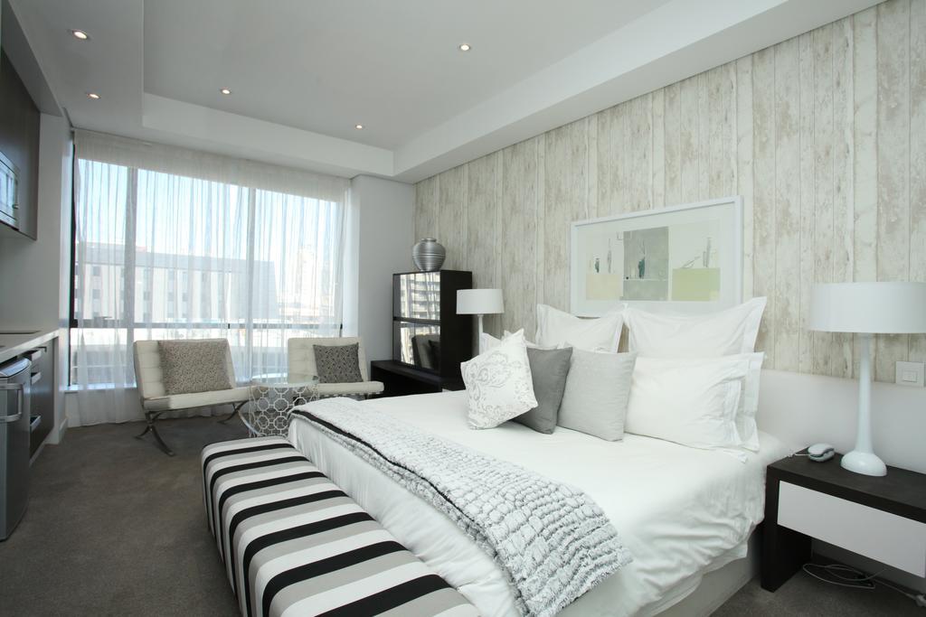 Luxury @ Sandton Skye Johannesburg Esterno foto